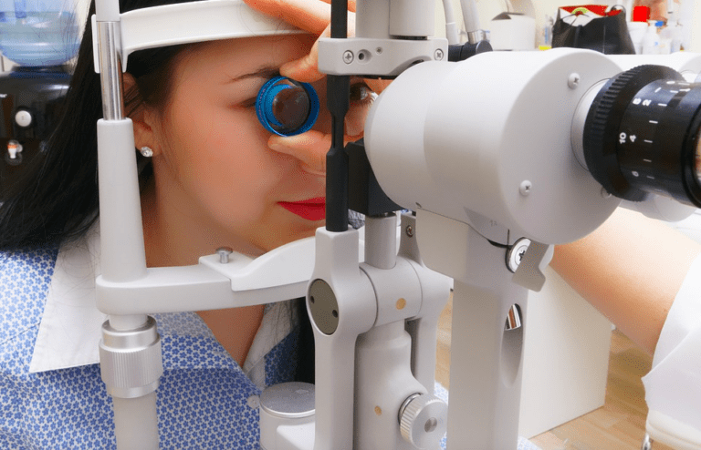 Best Eye Specialist in Delhi