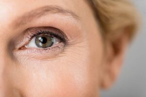 LASIK 50 के बाद अनुशंसित है